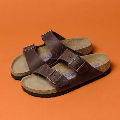 14. Klapki damskie Birkenstock Arizona Soft Footbed Oiled Leather Habana narrow wąskie (0452763)