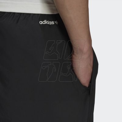6. Spodnie adidas Originals Symbol Tp M H13504