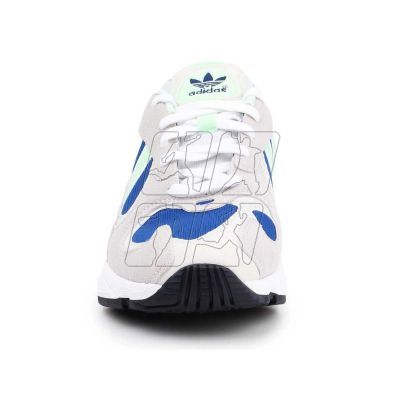 8. Buty adidas Yung-1 M EE5318