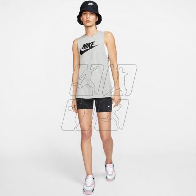 4. Koszulka Nike Sportswear W CW2206 063