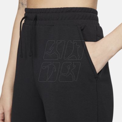 3. Spodnie Nike Yoga Dri-FIT W DM7037-010