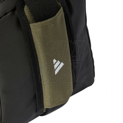 5. Torba adidas Essentials 3-Stripes Duffel XS IZ1906