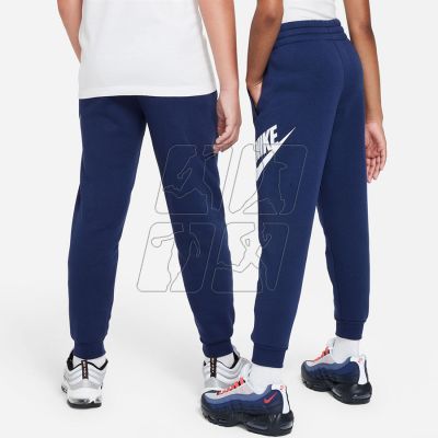 2. Spodnie Nike Club Fleece Jr FD2995-410