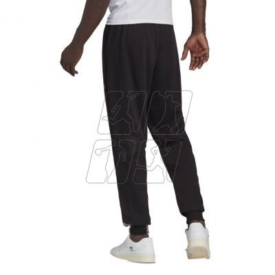 4. Spodnie adidas Condivo 22 Sweat Pants Pant M HA3695