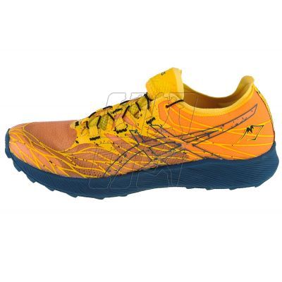 6. Buty biegowe ASICS Fujispeed M 1011B330-750 