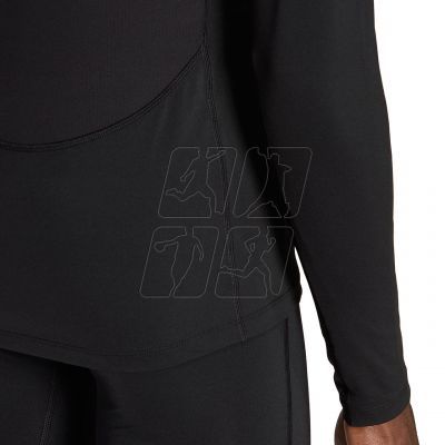 6. Koszulka adidas Techfit Aeroready Long Sleeve Tee M HP0626