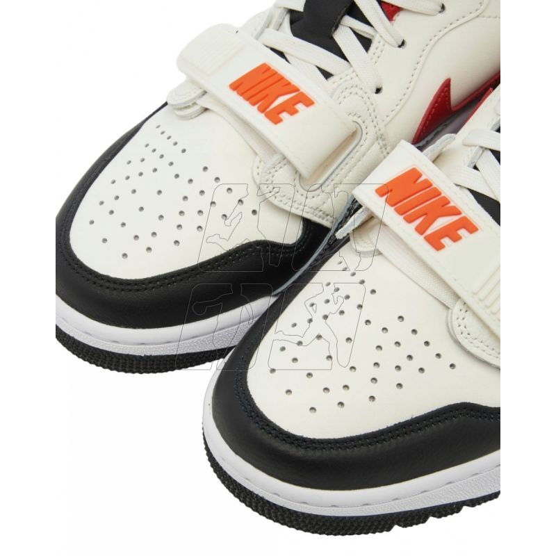 8. Buty Nike Jordan Air Jordan Legacy 312 Low M FJ7221-101