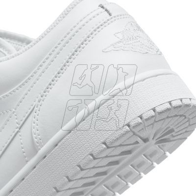 8. Buty Nike Air Jordan 1 Low M 553558-136