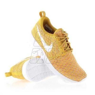 8. Buty Nike Rosherun Flyknit W 704927-700