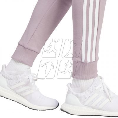 5. Spodnie adidas Essentials 3-Stripes Fleece W IR5403