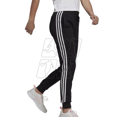 4. Spodnie adidas Essentials Slim Tapered Cuffed Pant W GM8733