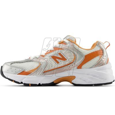 2. Buty New Balance MR530ADC