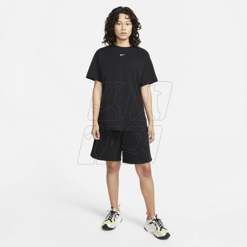 4. Koszulka Nike Sportswear Essential W DN5697-010