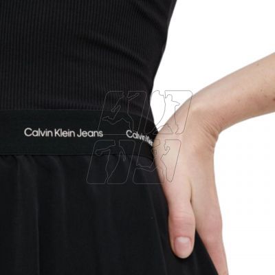 4. Sukienka Calvin Klein Jeans Contrast W J20J218348