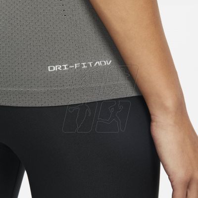 4. Koszulka Nike Dri-FIT ADV W DD4980-010