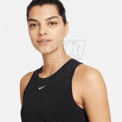 3. Koszulka Nike Dri-FIT One Luxe W DD0615-010