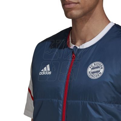 10. Kamizelka adidas Bayern Pad Vest M HG1132