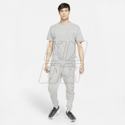 7. Spodnie Nike Sportswear Tech Fleece M DD4706-010