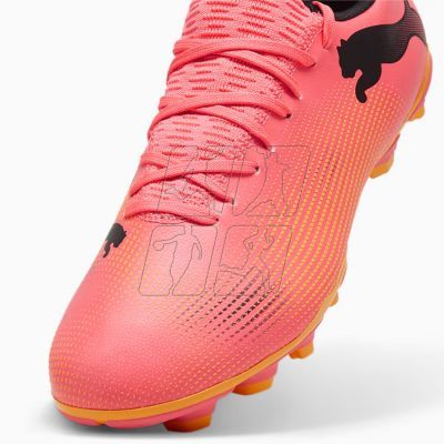 8. Buty piłkarskie Puma Future 7 Play FG/AG M 107723-03