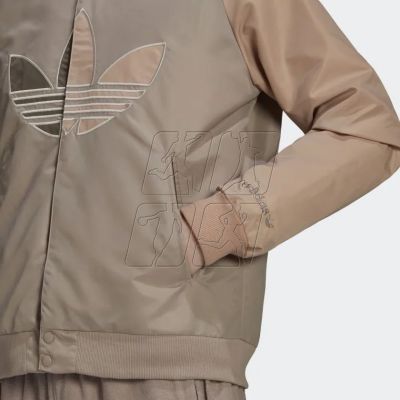 6. Kurtka adidas Originals Clgt Jacket M HP0429