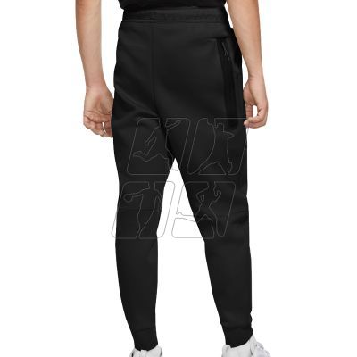 3. Spodnie Nike Nsw Tech Fleece Jogger M CU4495-010