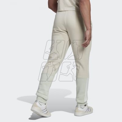 2. Spodnie adidas Essentials Colorblock Fleece Pants W HK2883