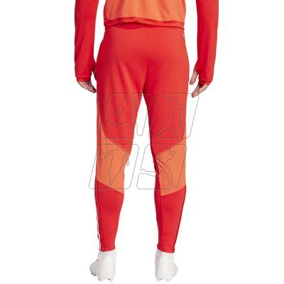 8. Spodnie adidas FC Bayern Training Panty M IQ0605