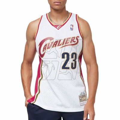 Koszulka Mitchell &amp; Ness NBA Swingman Jersey Cavaliers 03 Lebron James M SMJYCP19209-CCAWHIT03LJA