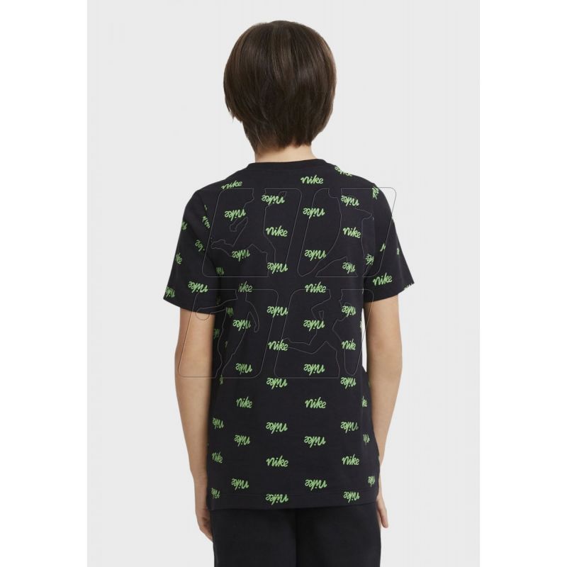 2. Koszulka Nike Boys` Sportswear Script Printed T-Shirt Jr DC7508-010