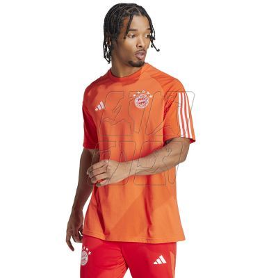 2. Koszulka adidas FC Bayern CO Tee M IQ0601