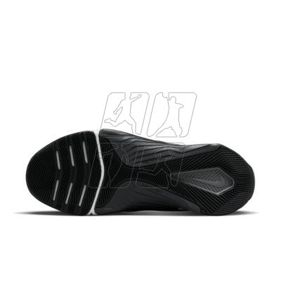 6. Buty Nike Metcon 8 W DO9327-001