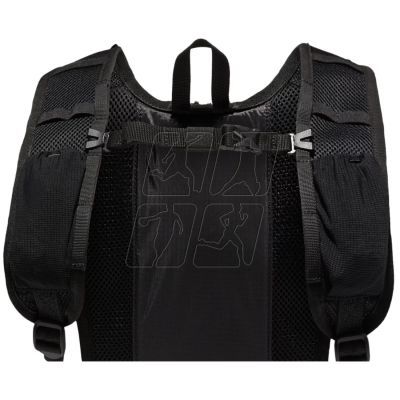 6. Plecak biegowy Asics Lightweight Running Backpack 2.0 3013A575-001