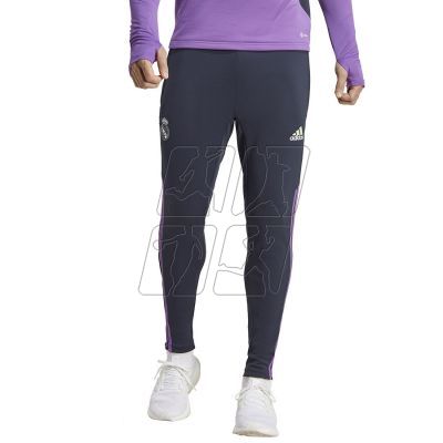 7. Spodnie adidas Real Madryt Training Panty M HT8802