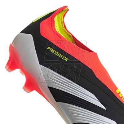 6. Buty piłkarskie adidas Predator Elite LL AG M IG5425