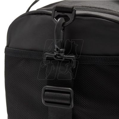 6. Torba Nike Brasilia Winterized Training Duffel Bag M DC7704 010