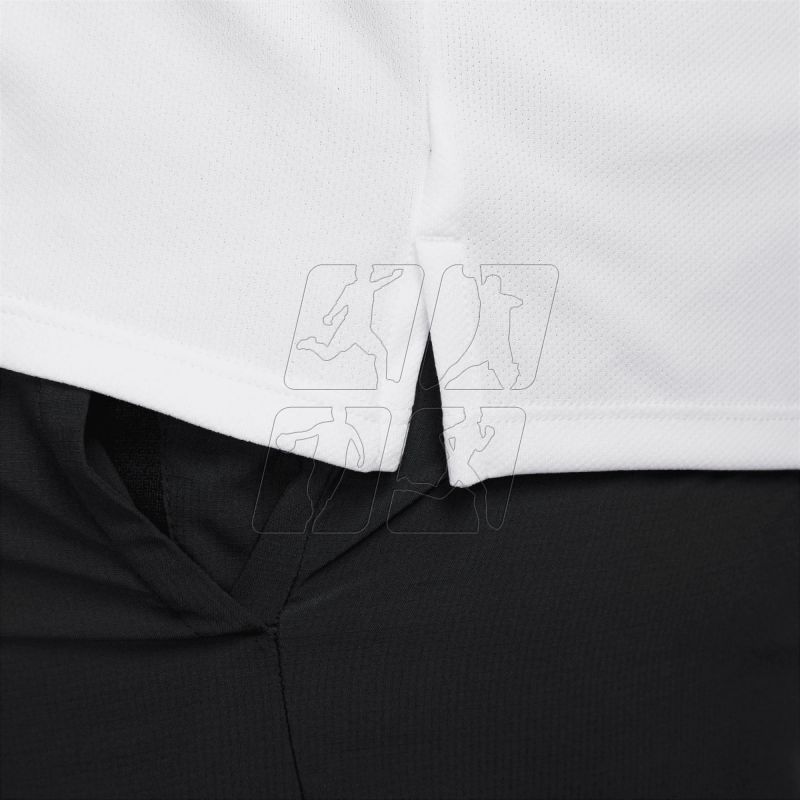 4. Koszulka Nike Dri-FIT UV Miler M DV9315-100