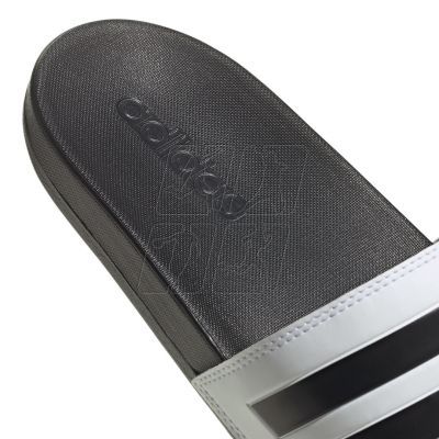 5. Klapki adidas adilette Comfort Slides czarno-białe GZ5893