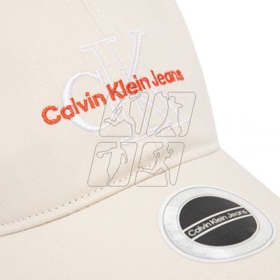 6. Czapka z daszkiem Calvin Klein Jeans K50K508977