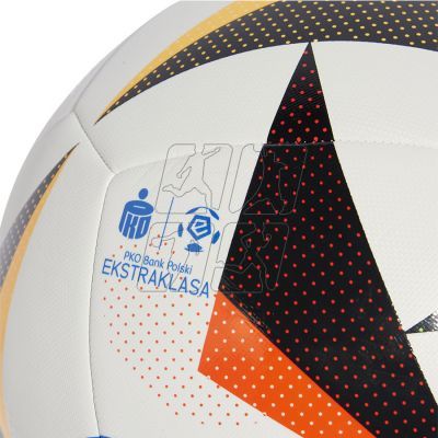 5. Piłka nożna adidas Ekstraklasa Training JD9069