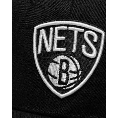4. Czapka z daszkiem Mitchell & Ness NBA Brooklyn Nets Team Logo High Crown 6 Panel Classic Red Snapback HHSSINTL102-BNEYYPPPBLCK