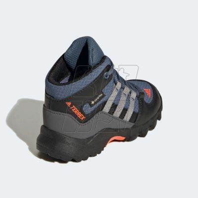 5. Buty Terrex Mid GTX I JR HP7419