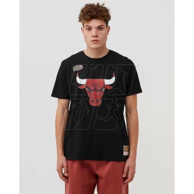 2. Koszulka Mitchell & Ness NBA Chicago Bulls Team Logo Tee M BMTRINTL1051-CBUBLCK