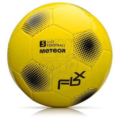 4. Piłka nożna Meteor FBX 37000