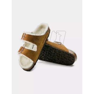 7. Klapki Birkenstock Arizona Shearling Mink W 1001135