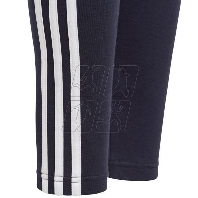 5. Legginsy adidas Essentials 3 Stripes Jr GN4063