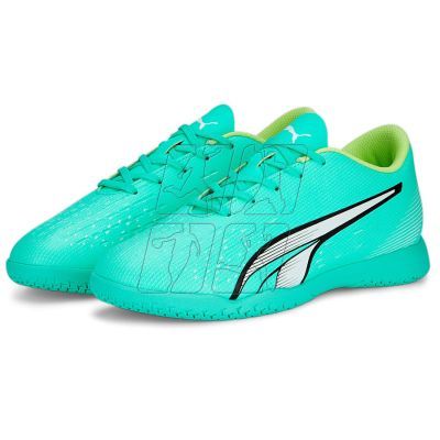 8. Buty piłkarskie Puma Ultra Play IT Jr 107237 01