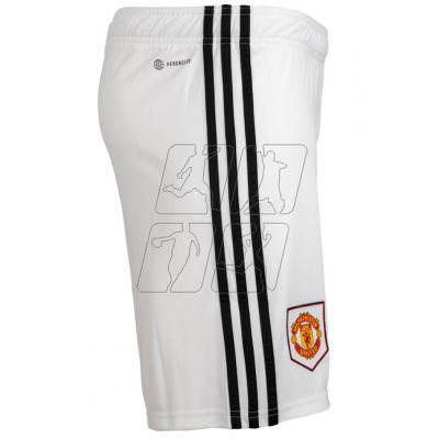 4. Spodenki adidas Manchester United M H13888
