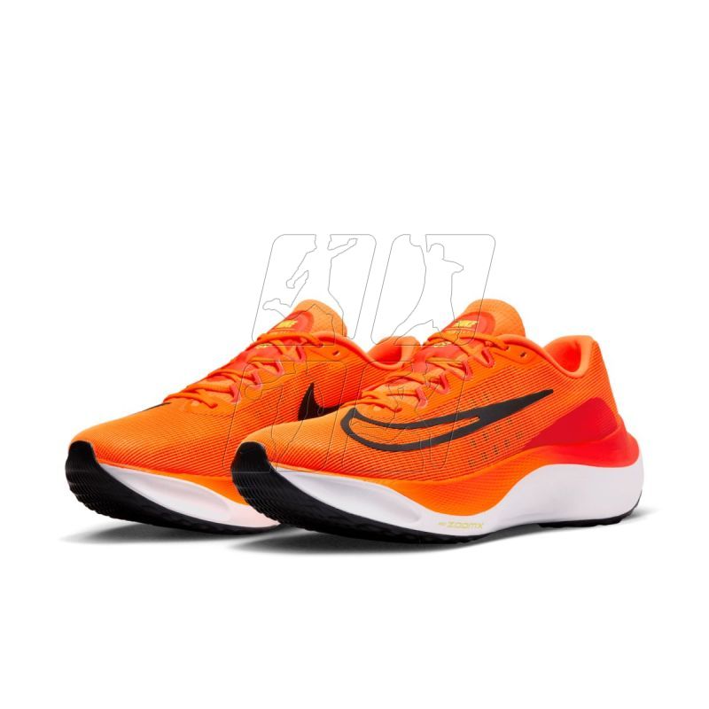 4. Buty Nike Zoom Fly 5 M DM8968-800
