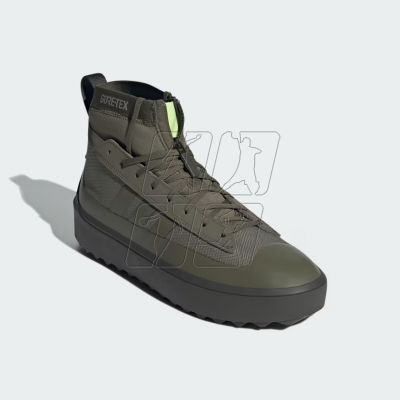 4. Buty adidas Znsored High Gore-Tex M IE9408