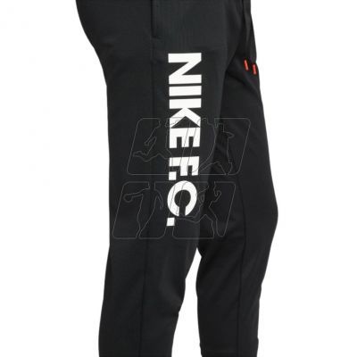 5. Spodnie Nike NK Dri-Fit FC Liber M DC9016 010